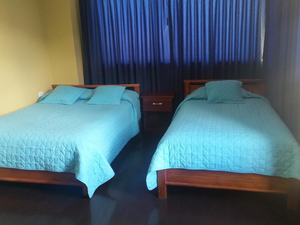 Hostal Tutamanda 2 كويتو المظهر الخارجي الصورة