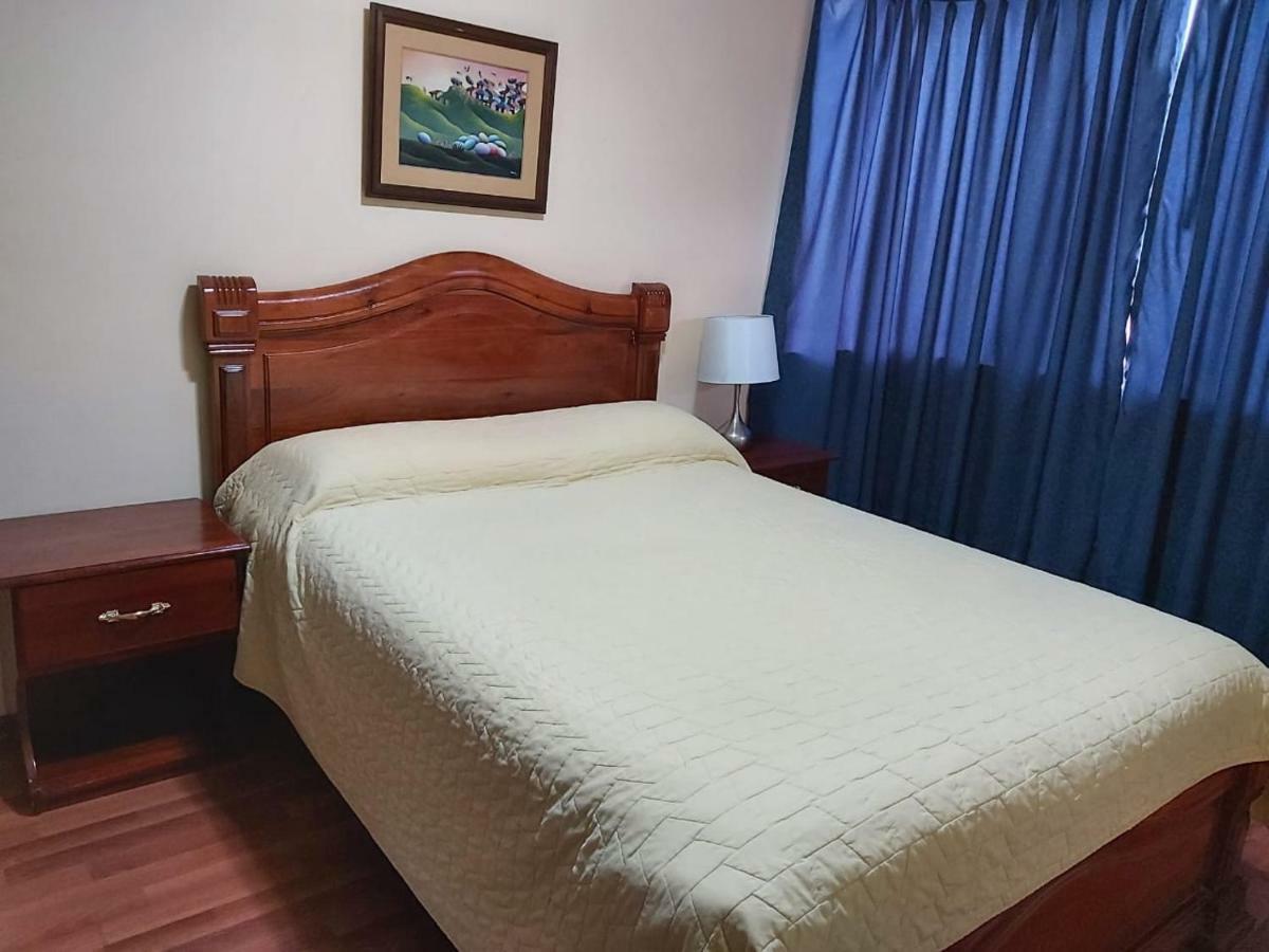 Hostal Tutamanda 2 كويتو المظهر الخارجي الصورة